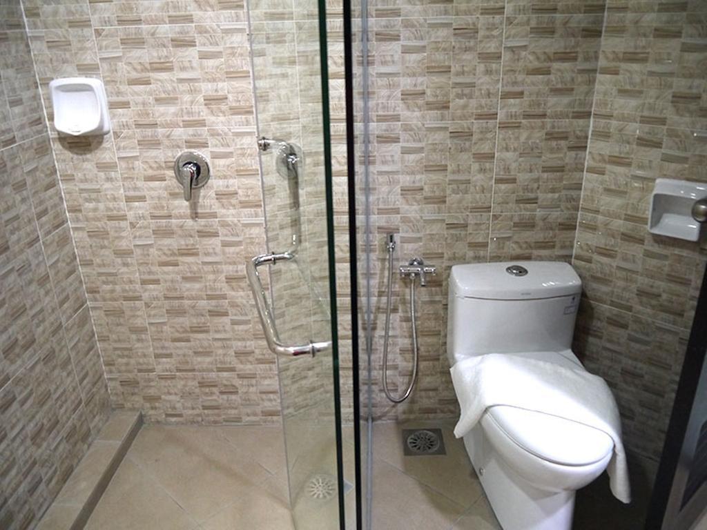 Deluxe King Room,339970654:JPEG